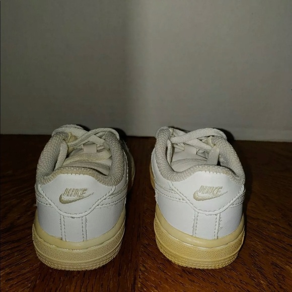 nike air force 1 Boys 4c nice vintage/distressed - Picture 8 of 9